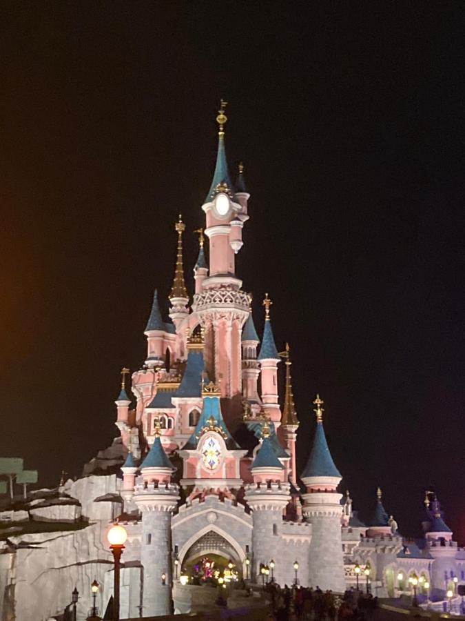 Maison 2 Pieces A 15 Minutes De Disney Daire Thorigny-sur-Marne Dış mekan fotoğraf